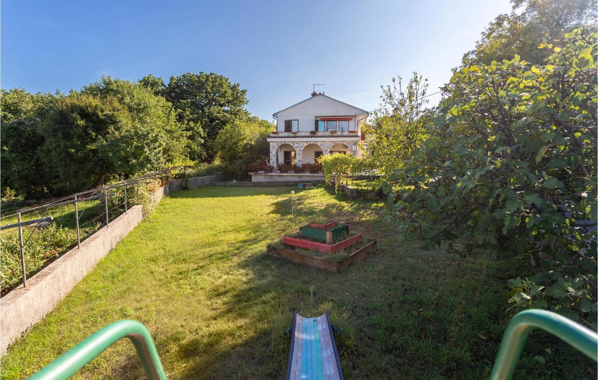 Beautiful Apartment In Malinska With Wifi Exterior photo